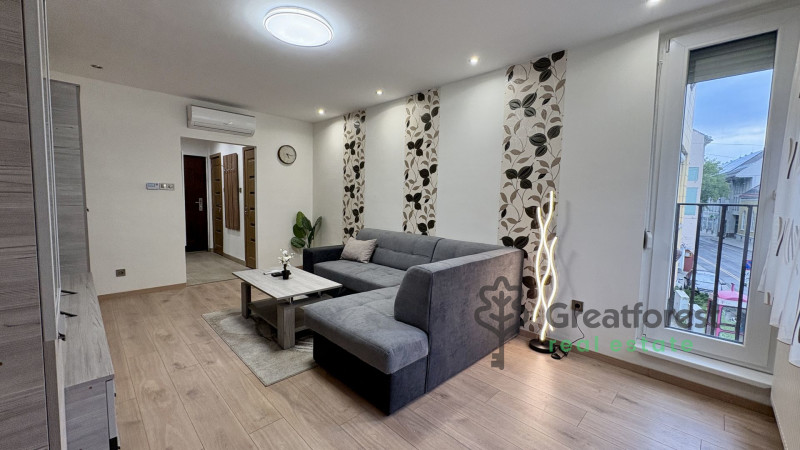 Debrecen, City Center, flat  