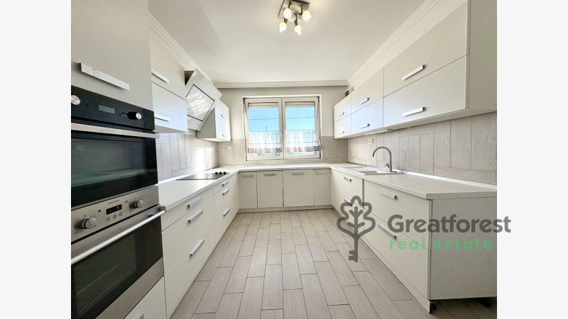 Debrecen, City South, family house  