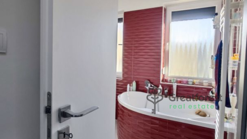 Debrecen, Tesco Area, family house  