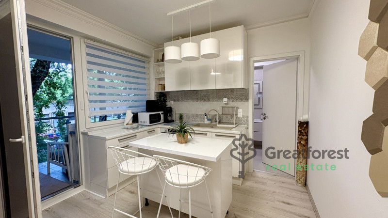 Debrecen, Close To Plaza, flat  