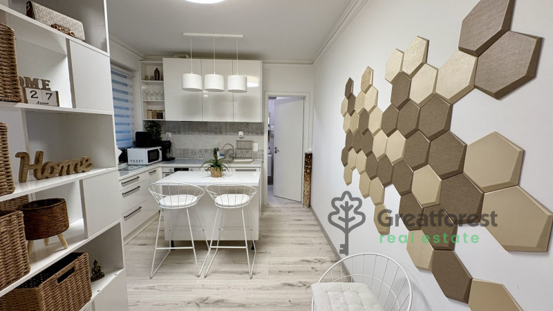 Debrecen, Close To Plaza, flat  