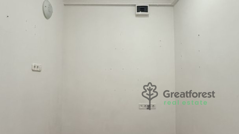 Debrecen, Close To City Center, commercial premises not in shopping center  